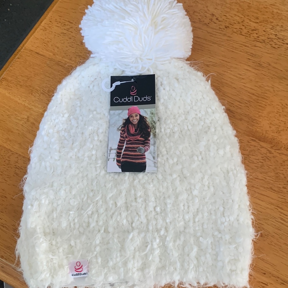 Ladies winter hat brand new with tags never worn